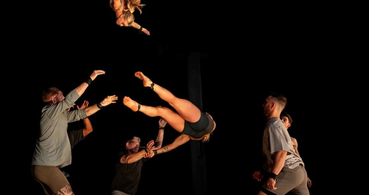 Copyright Simon Mcclure