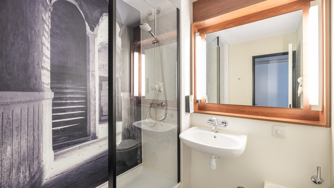 Copyright Louvre Hotels Group