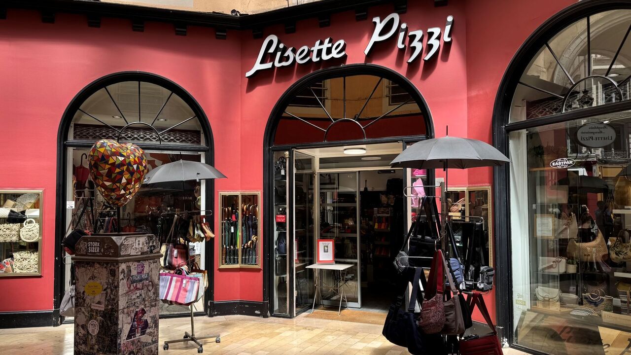 Copyright Lisette Pizzi