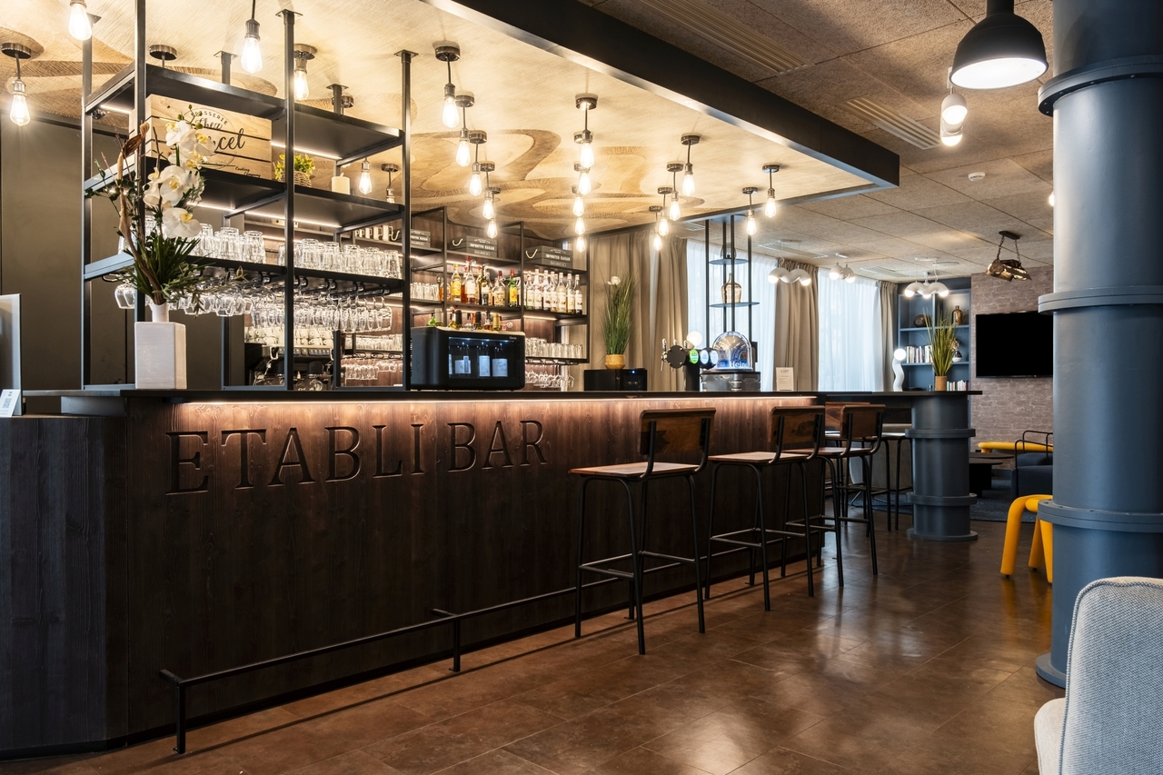 Copyright Stanislas GROS