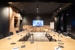 Copyright Florian Peallat