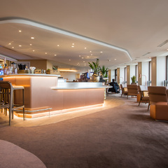 Radisson Blu Hotel - Celest Bar & Restaurant