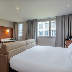 Chambre avec sofa convertible Spark by Hilton Lyon Ouest