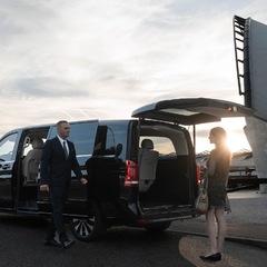 Prise en Charge Aéroport - Van et Chauffeur