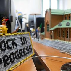 Fabrication de la maquette de la cathédrale de Myeongdong (Séoul)