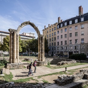 Copyright Brice Robert