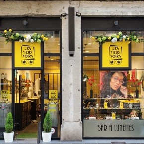 Copyright Les Yeux Noirs