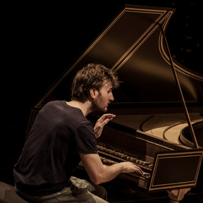 Copyright Mathias Benguigui