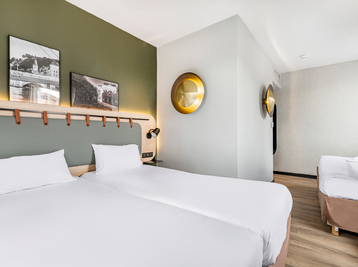 Copyright Copyright © 2024 Marine Piolat