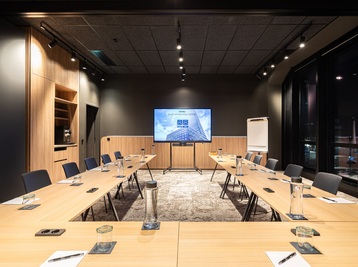 Copyright Florian Peallat