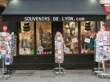 Copyright Souvenirsdelyon.com