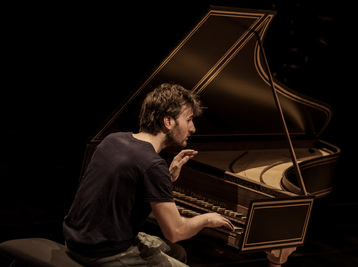 Copyright Mathias Benguigui