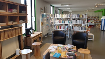 Bibliothèque de Charly