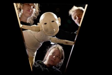 Pouvoir - Cécile Maidon - Noémie Vincart - Michel Villée_Villeurbanne