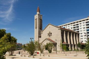 Eglise Saint Charles de Serin