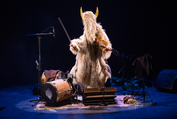 Cavalcade en Cocazie - Rédèr Nouhaj / Frédéric Jouhannet, les Vibrants Défricheurs_Oullins-Pierre-Bénite