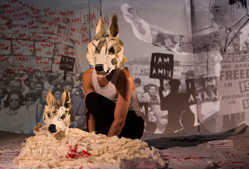 White Dog - Camille Trouvé et Brice Berthoud - Les Anges au Plafond - CDN de Normandie-Rouen