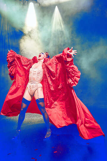 DYNASTIES - Matthieu Barbin / Sara Forever_Lyon 4ème