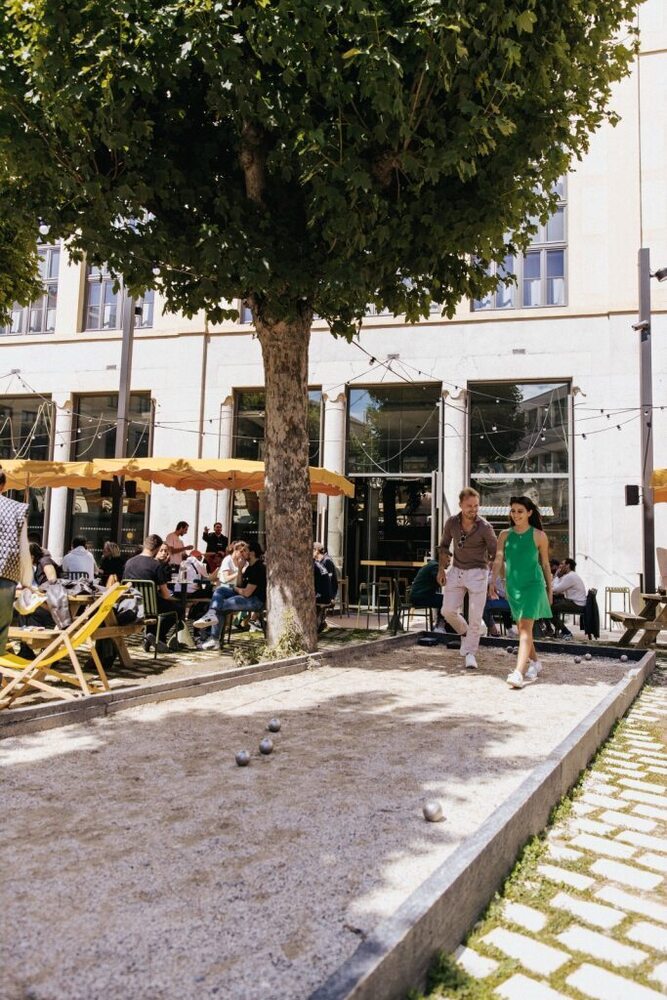 Copyright Laurence Revol